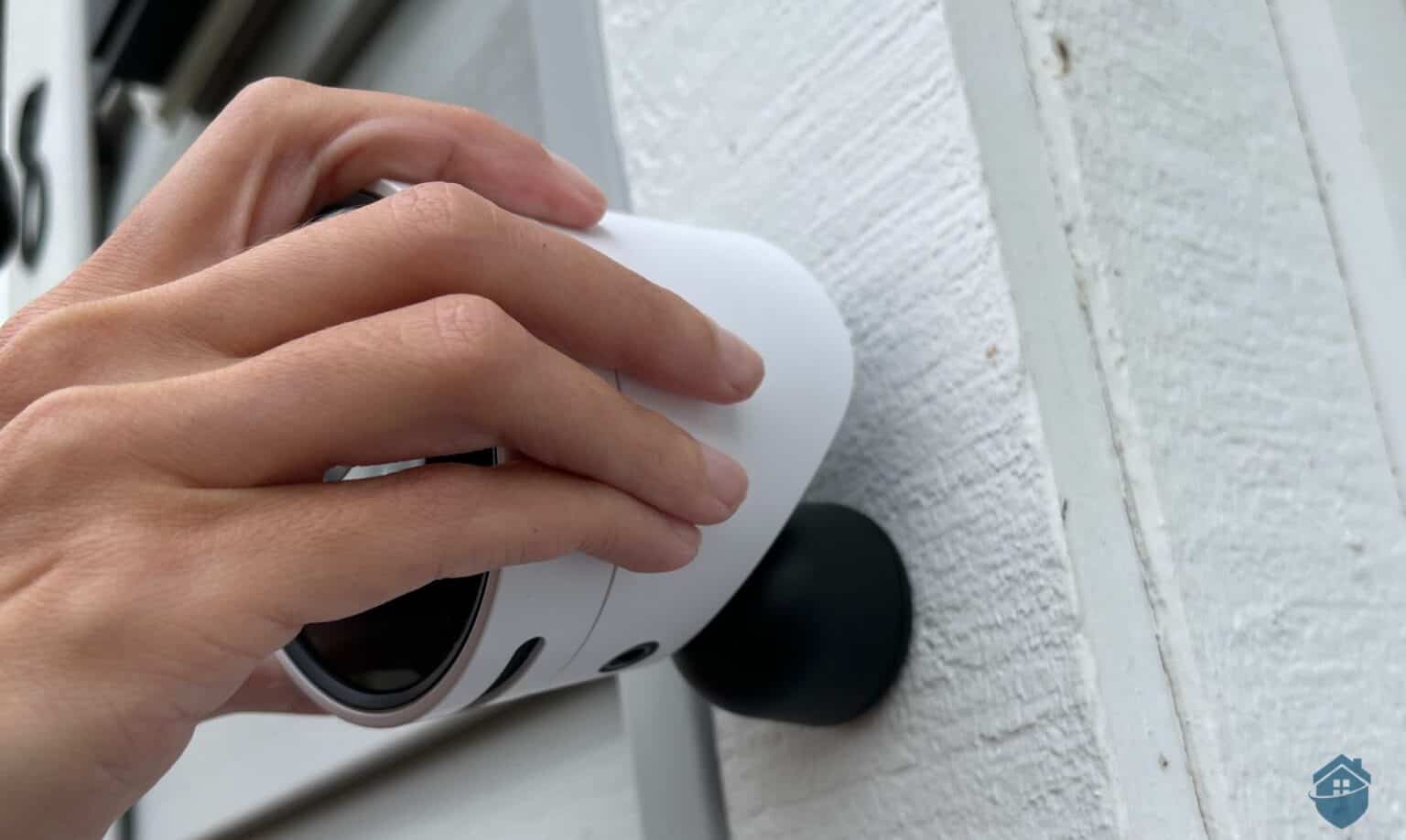 SimpliSafe Outdoor Security Camera Review 2024