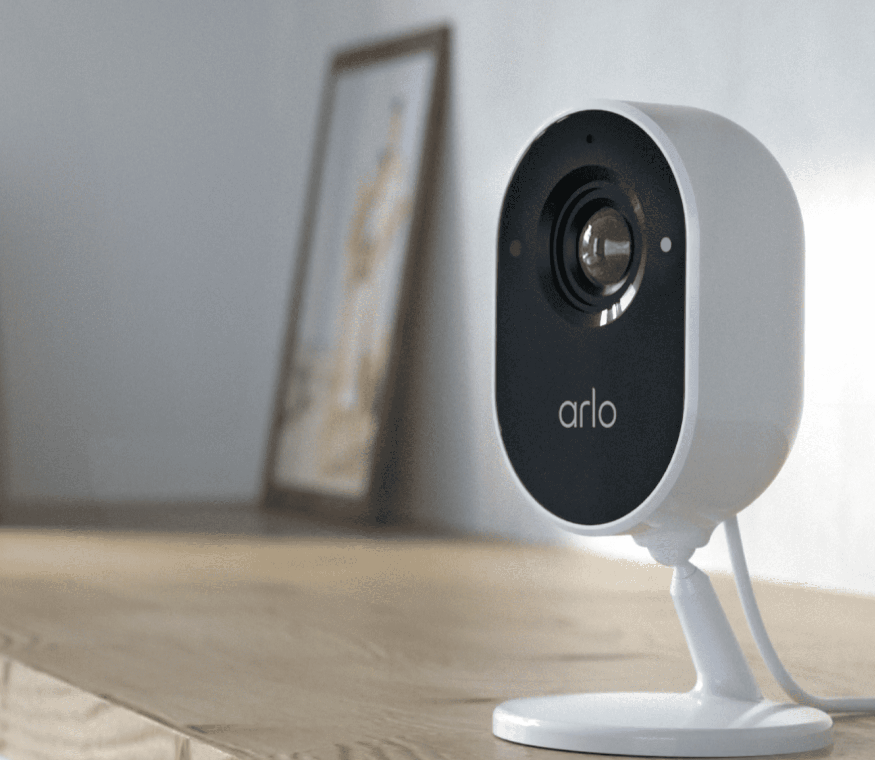 Arlo Ultra 2 Wireless Smart Security System with Two 4K HDR Indoor