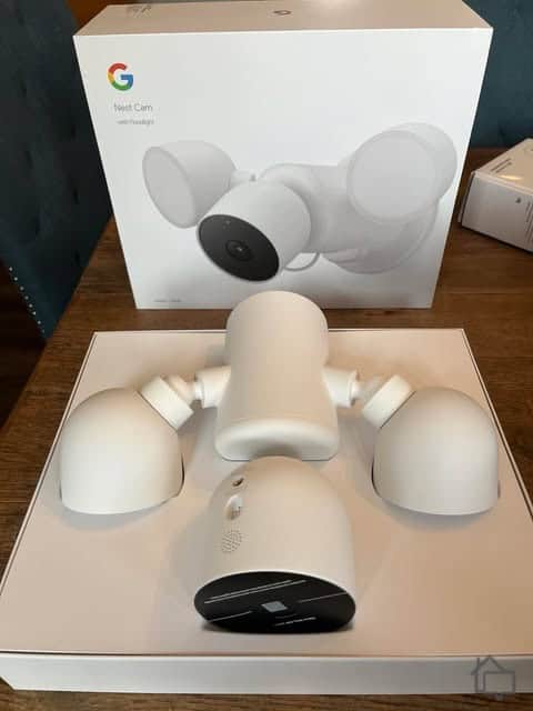 Unboxing the Nest Cam Floodlight 